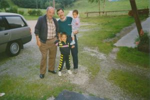 Familienbild in Erl/Tirol um 1989